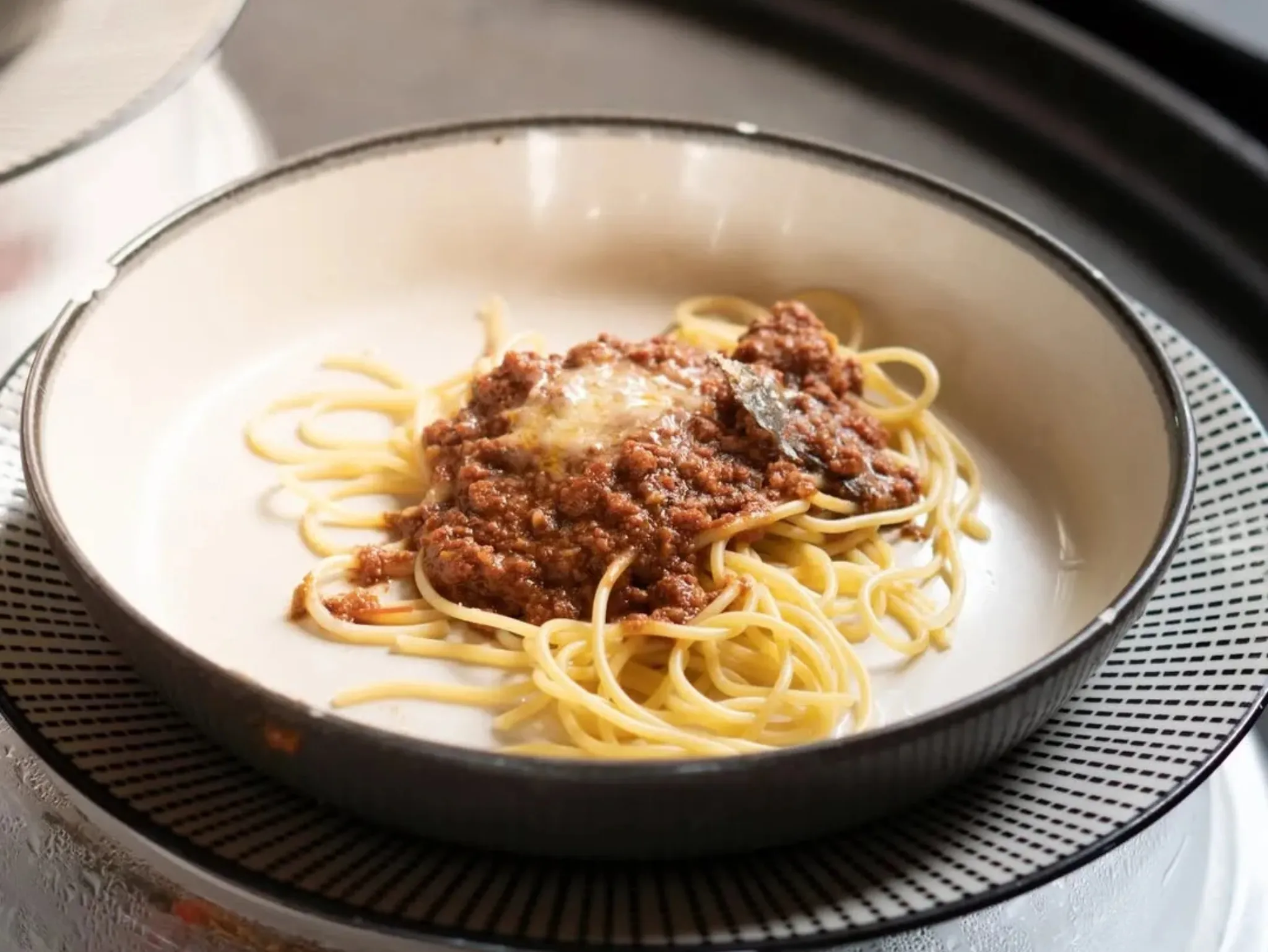 Fotografer makanan profesional Resto Shoot memotret hidangan restoran