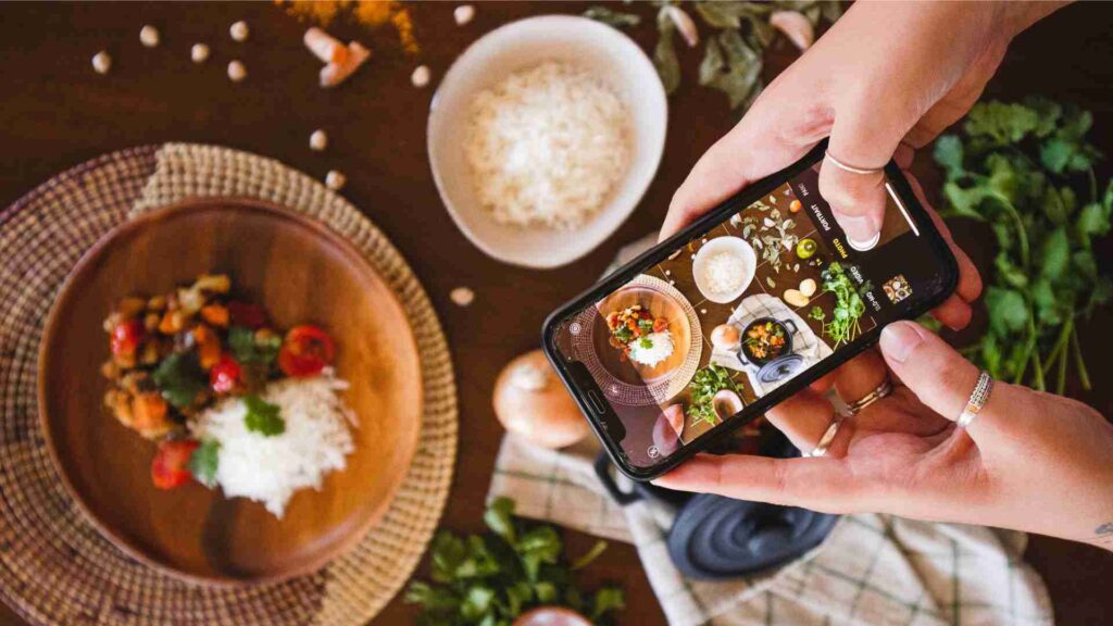 Konsep Foto Kuliner: Strategi Visual yang Menggugah Selera Fotografi identitas visual restoran dengan elemen branding konsisten