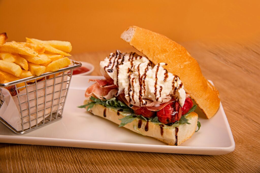Jasa food photographer profesional untuk foto makanan restoran estetikStrategi Visual Branding Restoran untuk Meningkatkan Citra